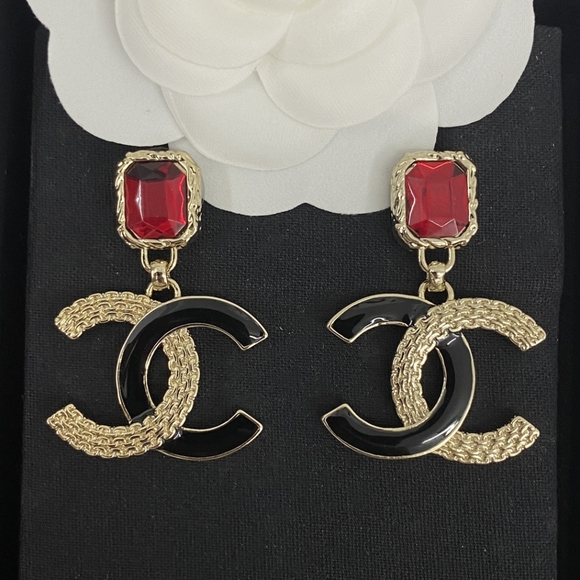 Chanel earrings - Picture 3 of 8